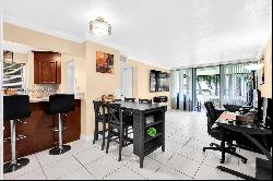 8810 Fontainebleau Blvd Unit 101, Miami FL 33172