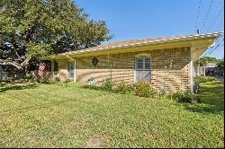 6148 Whitman Avenue, Fort Worth TX 76133