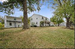 1415 Cedar River Drive, Waverly IA 50677