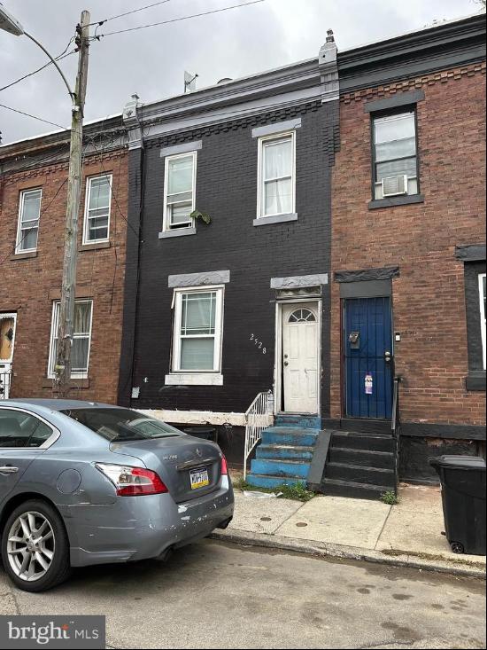 2528 W Seltzer Street, Philadelphia PA 19132