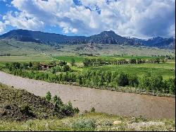 80 Haman McCall Tr, Wapiti WY 82450