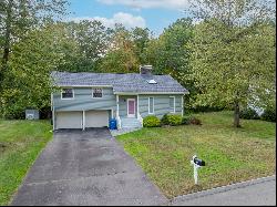 23 Cambridge Drive, Cromwell CT 06416