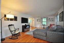 52 Stage Coach Road, Windsor CT 06095