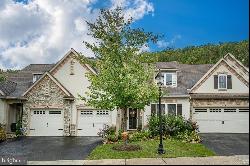 1125 S Red Maple Way, Downingtown PA 19335