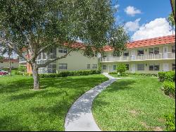 102 Royal Oak Drive Unit 203, Vero Beach FL 32962