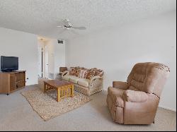 102 Royal Oak Drive Unit 203, Vero Beach FL 32962