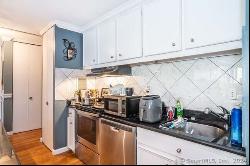 1 Gold Street #APT 3D, Hartford CT 06103