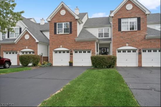 35 Surrey Ln, Raritan Twp. NJ 08822