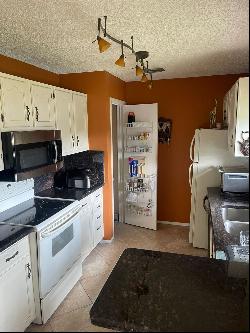 29 Lake Vista Trail #201, Port Saint Lucie FL 34952