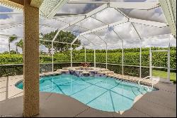 96 Forest Hills Blvd, Naples FL 34113