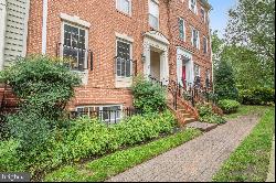 1603 Hunting Creek Drive Unit A, Alexandria VA 22314