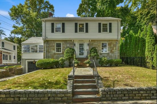 143 South St, Brookline MA 02467