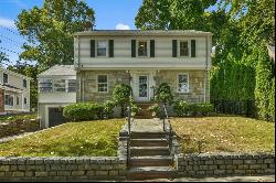 143 South St, Brookline MA 02467