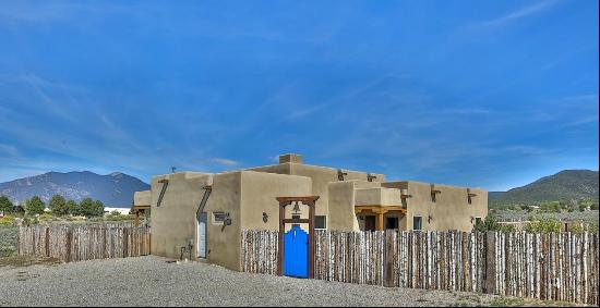 224 Las Olas Drive, Taos NM 87571