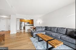 717 S Columbus Boulevard Unit 715, Philadelphia PA 19147