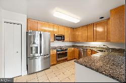 717 S Columbus Boulevard Unit 715, Philadelphia PA 19147