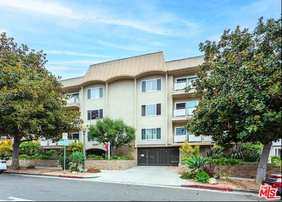 1828 Holmby Avenue Unit 303, Los Angeles CA 90025