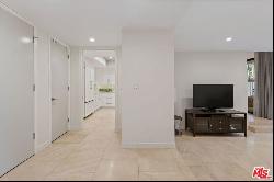 15340 Albright Street #103, Pacific Palisades CA 90272