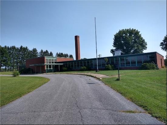 662 Airport Rd, Punxsutawney Area School District PA 15767