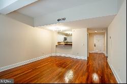 1500 Chestnut Street Unit 7C, Philadelphia PA 19102