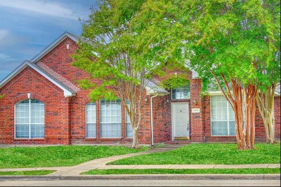 2413 Balsam Drive, Rowlett TX 75089