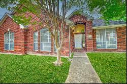 2413 Balsam Drive, Rowlett TX 75089