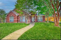 2413 Balsam Drive, Rowlett TX 75089