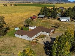 2163 E River Road, Livingston MT 59047