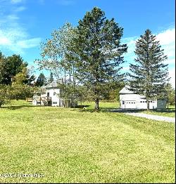 369 Newry Lane, Greenville NY 12083