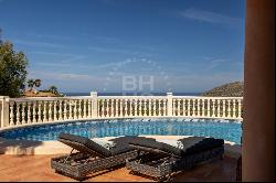 Stunning 6-Bedroom Villa with Panoramic Sea Views for Sale in La, Dénia 03700