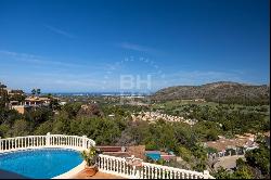 Stunning 6-Bedroom Villa with Panoramic Sea Views for Sale in La, Dénia 03700