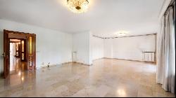 Large flat with parking for sale in Paseo Mallorca, Palma, Major, Palma de Mallorca 07000