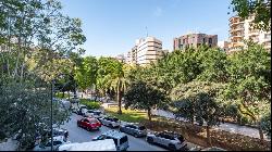 Large flat with parking for sale in Paseo Mallorca, Palma, Major, Palma de Mallorca 07000