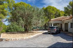 Charming 4-Bedroom Villa for Sale in Pedreguer, Denia – Close to, Dénia 03700