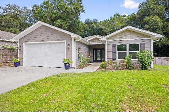 317 Redwood Avenue, Niceville FL 32578