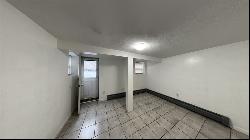 146 Linden St #Apt A, Everett MA 02149