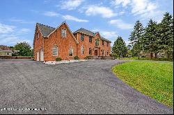 105 Crossgate Drive, South Abington Twp PA 18411