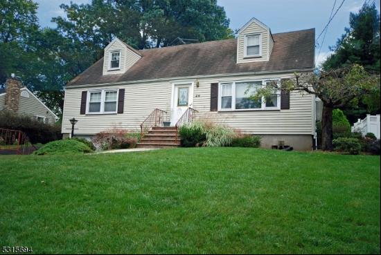 28 Woodlawn Ter, Little Falls Twp. NJ 07009