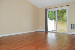 50 E Hill Road #APT 2N, Canton CT 06019