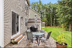 110 Tanager Circle, Pelham NH 03076