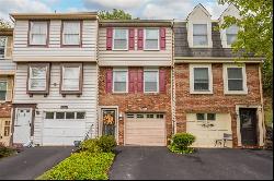 331 Joan Of Arc Ct, Jefferson Hills PA 15025