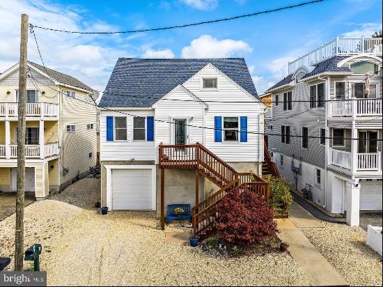 7 W 29th St, Long Beach Township NJ 08008