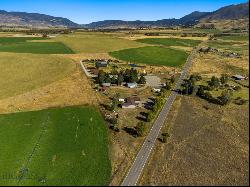 2163 E River Road, Livingston MT 59047