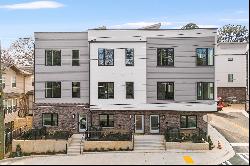 Exquisite New Construction Townhome with Rooftop Deck-Madison Park