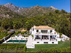 Marbella Luxury Villa with Sea