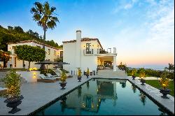 Marbella Luxury Villa with Sea