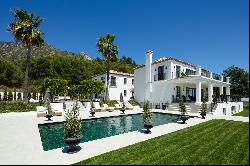 Marbella Luxury Villa with Sea