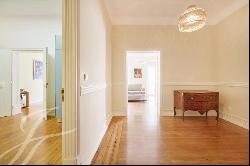 Elegant 162 sqm Apartment, Parque Eduardo VII, Lisbon