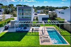 Luxury Contemporary Villa for Sale at Camiral Golf & Wellness