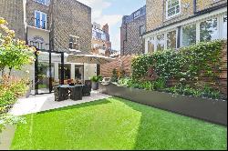 Newly renovated six-bedroom freehold townhouse in the heart of Belgravia